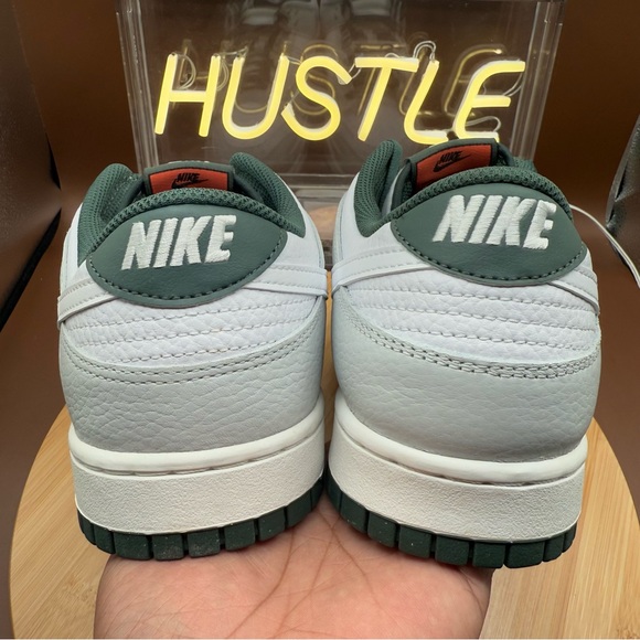 Nike Dunk Low Retro SE Photon Dust Vintage Green Size 11 Men's - Picture 7 of 11